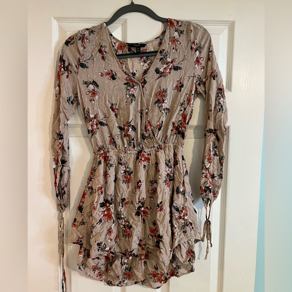 Women’s dress size small
